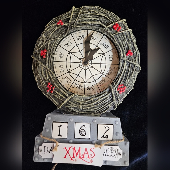 Nightmare Before Christmas Light Up Desk Clock - Picture 3 of 7